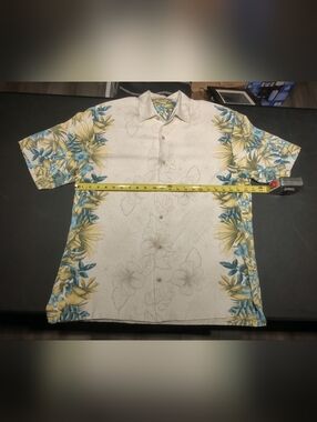 Tommy Bahama - Silk Floral Vacation Shirt - Men's Large - Cream